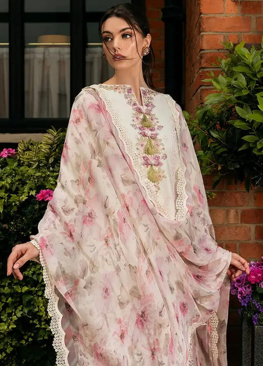 MUSHQ | 3 piece CHICKENKARI LAWN Embroidered