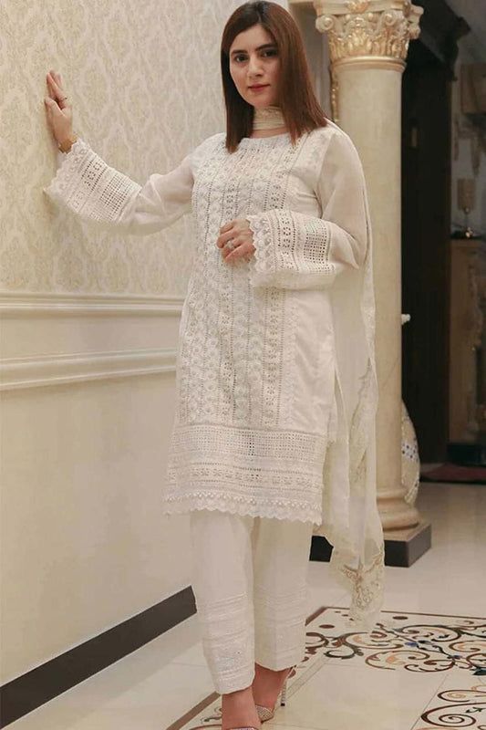 Baroque Lawn Volume Eid Collection || 3pc Unstitched Lawn 2025